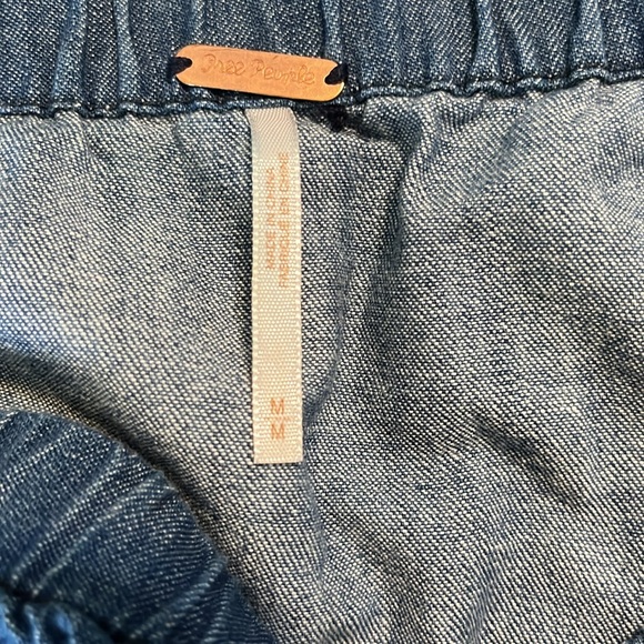 Free People Tangled in Willows Denim Romper Shorts M - Picture 7 of 7